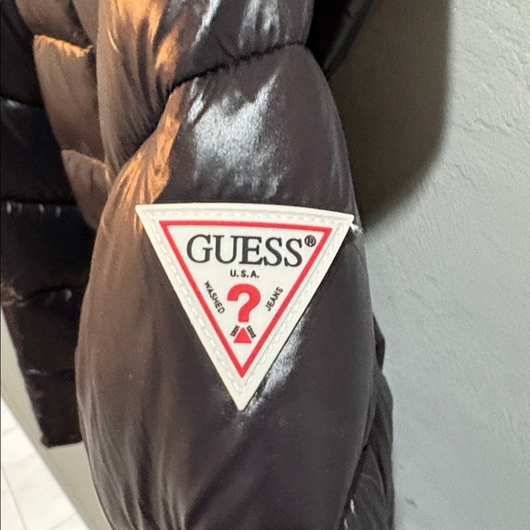 Guess Women's Shiny Black Puffer Jacket. Small. NWT! - Picture 5 of 6